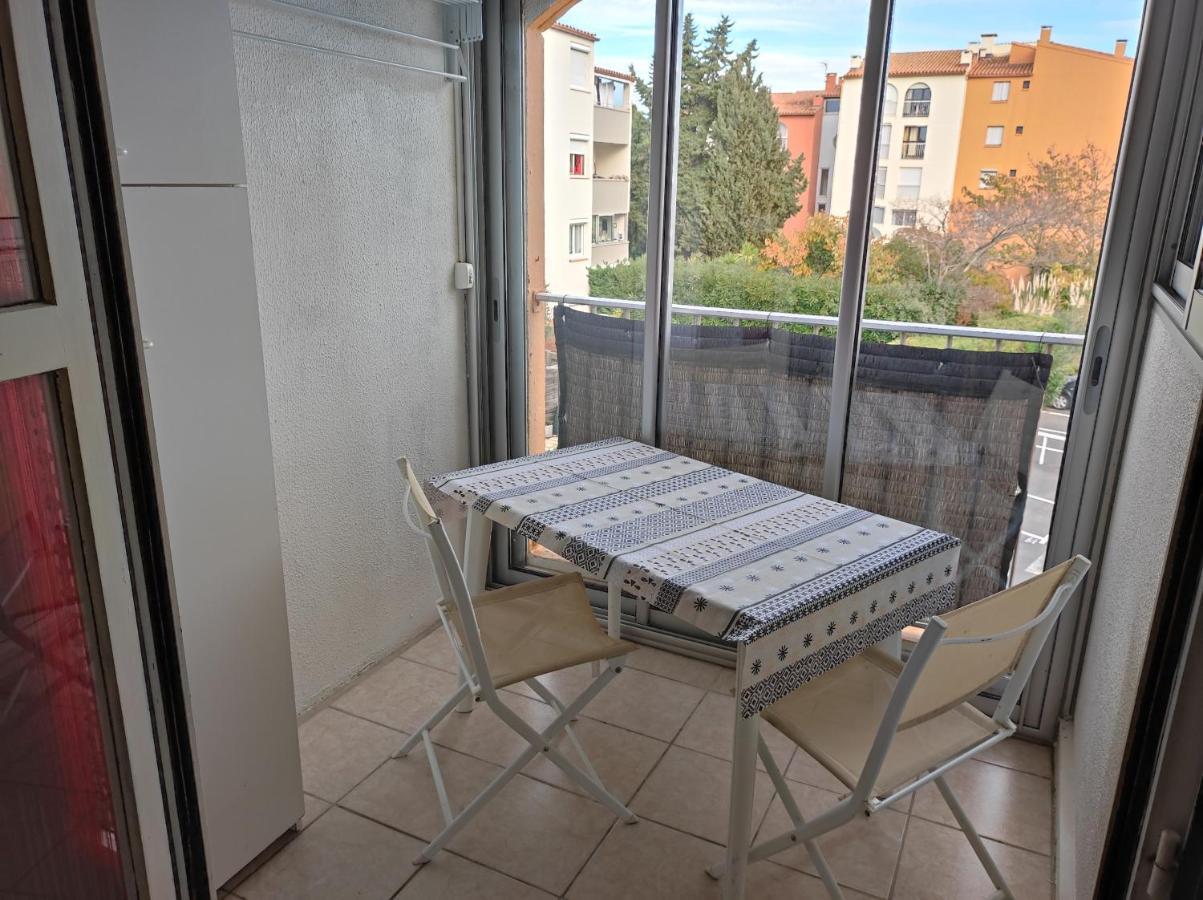 Lara 1 - Grand T2 Loggia Sans Vis-A-Vis Parking - Pres Centre-Port, Ile Des Loisirs, Plage Richelieu Agde Luaran gambar