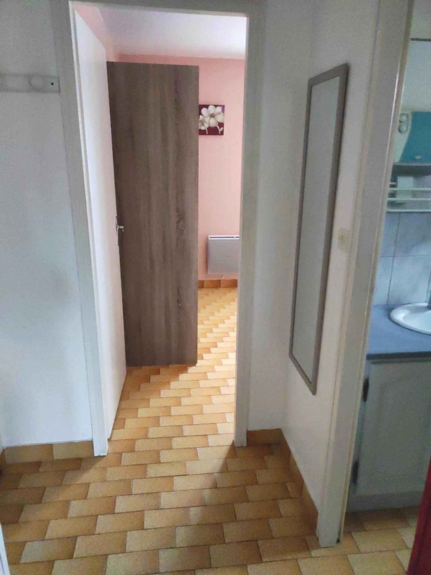 Lara 1 - Grand T2 Loggia Sans Vis-A-Vis Parking - Pres Centre-Port, Ile Des Loisirs, Plage Richelieu Agde Luaran gambar