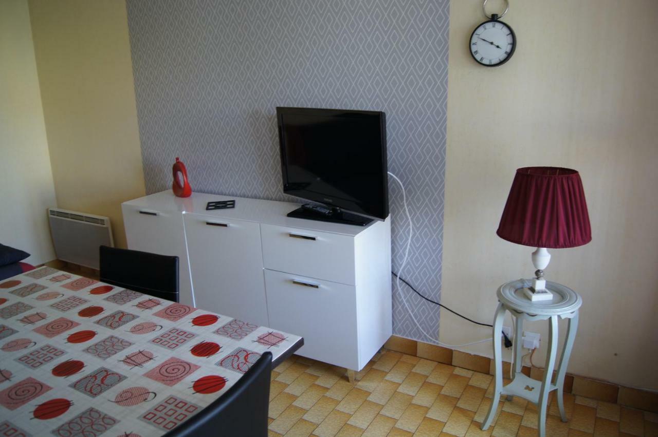 Lara 1 - Grand T2 Loggia Sans Vis-A-Vis Parking - Pres Centre-Port, Ile Des Loisirs, Plage Richelieu Agde Luaran gambar