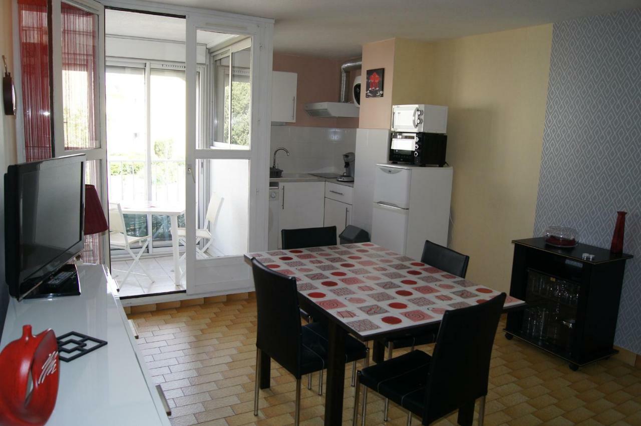 Lara 1 - Grand T2 Loggia Sans Vis-A-Vis Parking - Pres Centre-Port, Ile Des Loisirs, Plage Richelieu Agde Luaran gambar